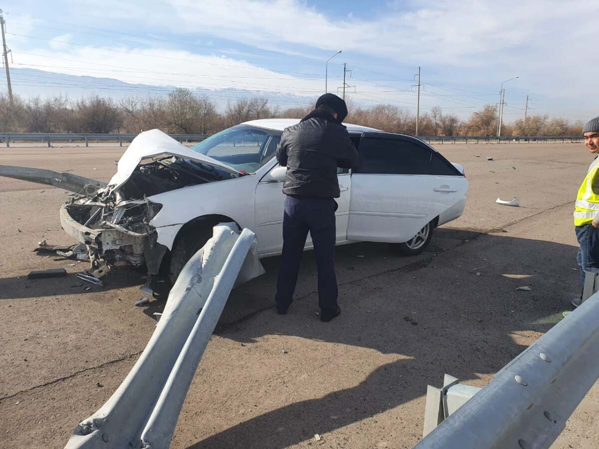 Пьяный автоугонщик устроил ДТП в Алматинской области и скрылся