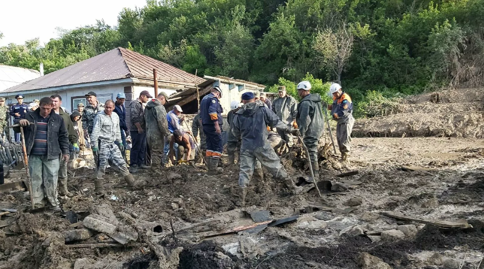 Пострадавшим от схода оползня в Текели обещали предоставить жилье